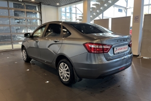LADA VESTA