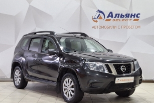 NISSAN TERRANO
