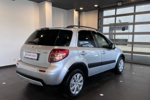 SUZUKI SX4