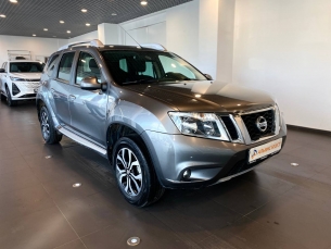 NISSAN TERRANO
