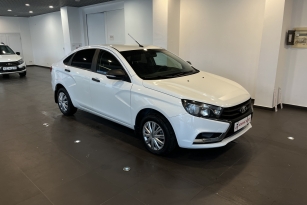 LADA VESTA