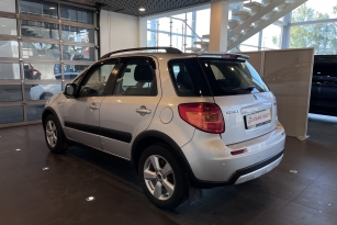 SUZUKI SX4