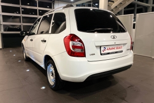 LADA KALINA