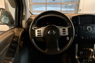 NISSAN PATHFINDER
