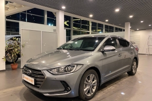 HYUNDAI ELANTRA