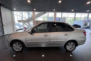 LADA GRANTA