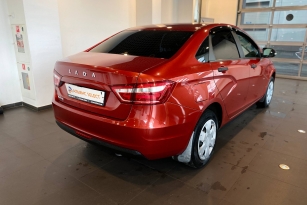 LADA VESTA