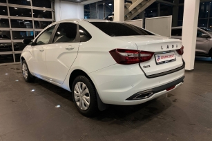 LADA VESTA