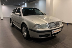 SKODA OKTAVIA