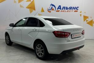 LADA VESTA