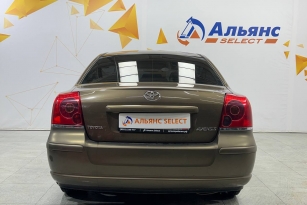 TOYOTA AVENSIS