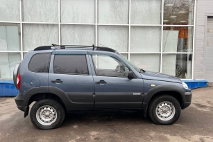 CHEVROLET NIVA