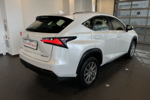LEXUS NX200