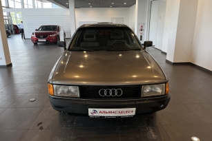 AUDI 80