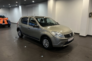 RENAULT SANDERO