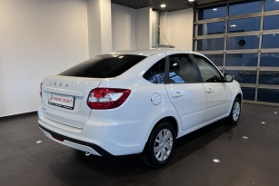 LADA GRANTA