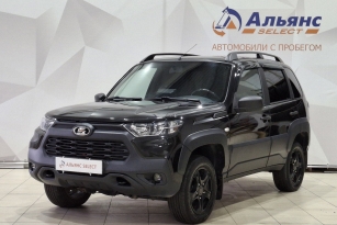 LADA NIVA TRAVEL