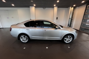 SKODA OKTAVIA