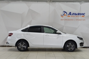 LADA VESTA