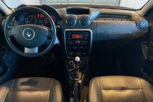 RENAULT DUSTER