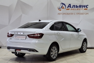 LADA VESTA