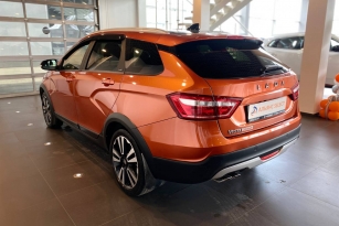 LADA VESTA
