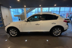 INFINITI QX50