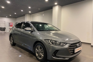 HYUNDAI ELANTRA