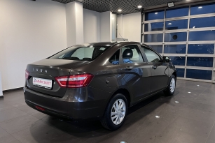 LADA VESTA