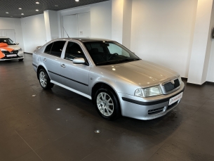SKODA OKTAVIA
