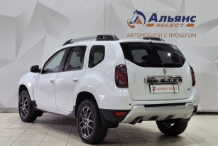 RENAULT DUSTER