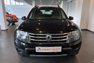 RENAULT DUSTER