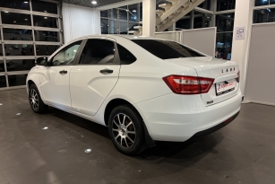 LADA VESTA