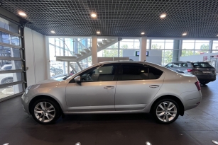 SKODA OKTAVIA