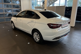 LADA VESTA