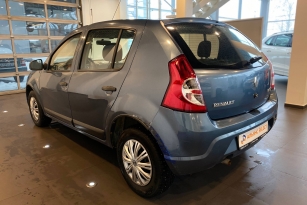 RENAULT SANDERO