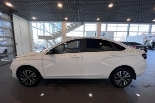 LADA VESTA