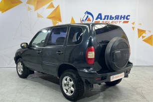 CHEVROLET NIVA