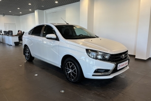 LADA VESTA