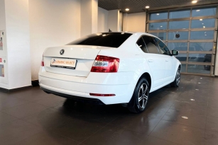 SKODA OKTAVIA