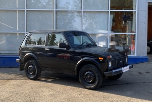 LADA 2121