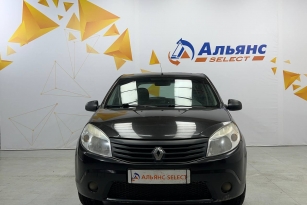 RENAULT SANDERO