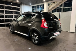 RENAULT SANDERO