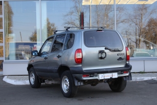 CHEVROLET NIVA