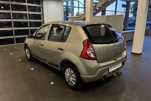 RENAULT SANDERO