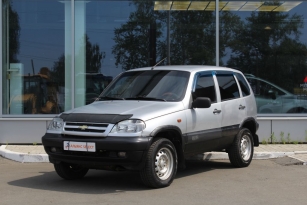 CHEVROLET NIVA