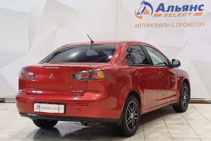 MITSUBISHI LANCER 1.6