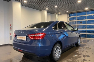 LADA VESTA