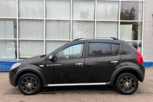 RENAULT SANDERO STEPWAY