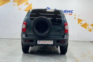 CHEVROLET NIVA